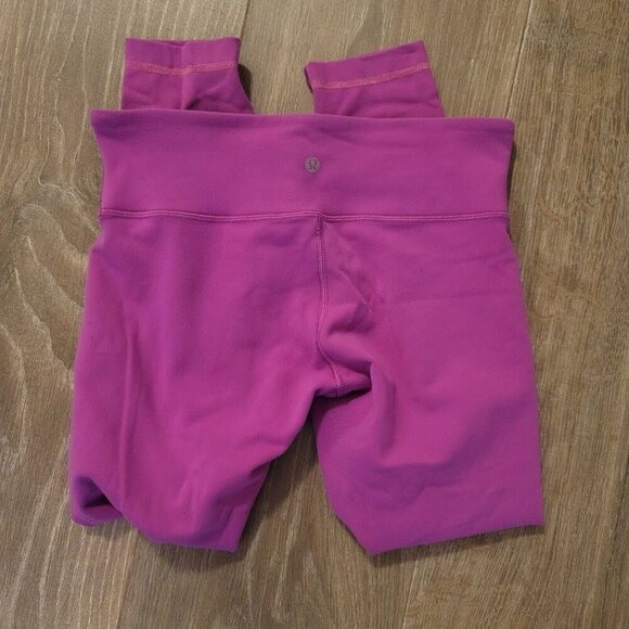 Lululemon Sz 8 Wunder Under Crop Legging Reversible Raspberry Pink Black - Picture 5 of 9